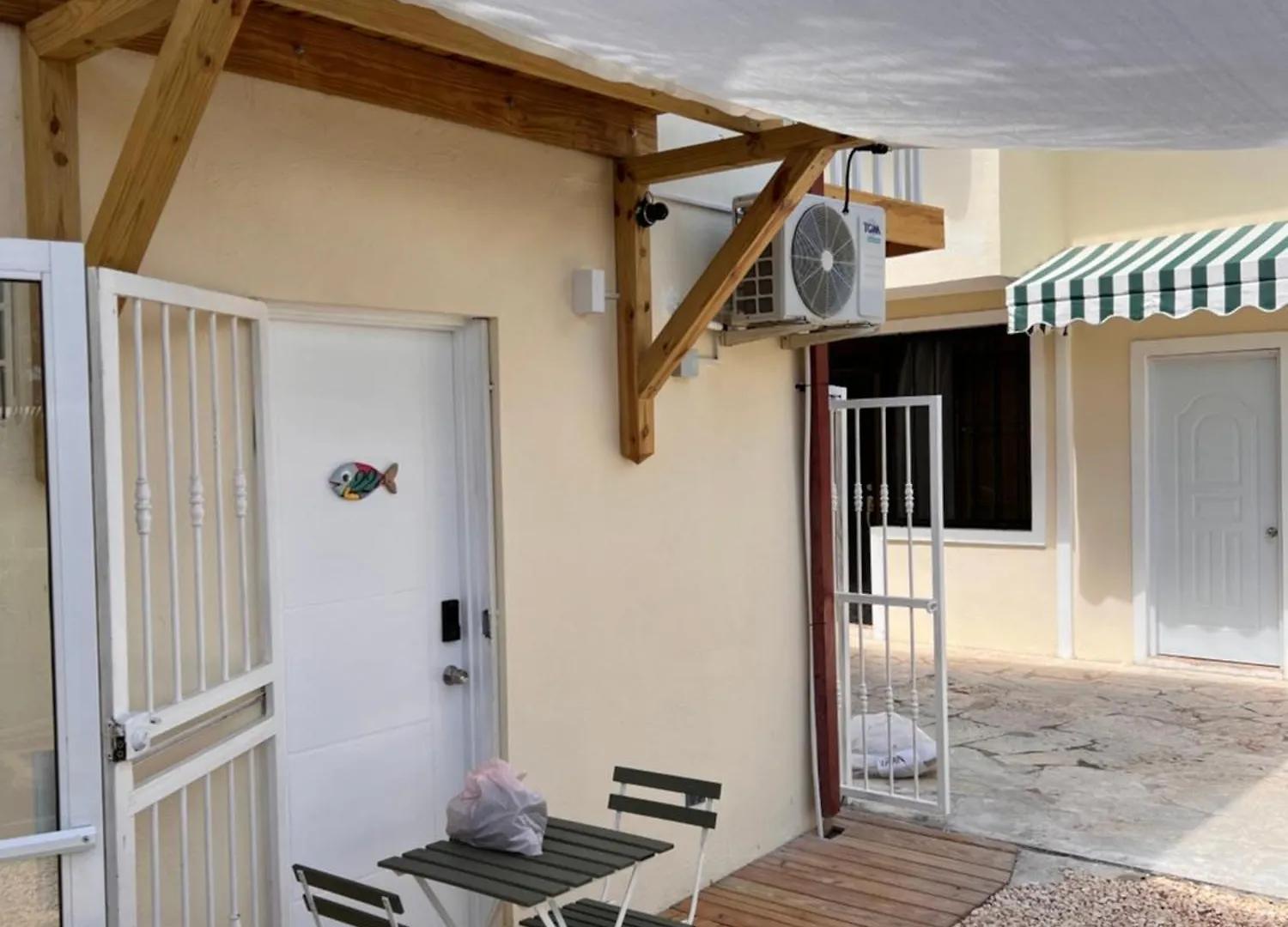 Emy House Otel La Laguna 0*,  Dominik Cumhuriyeti